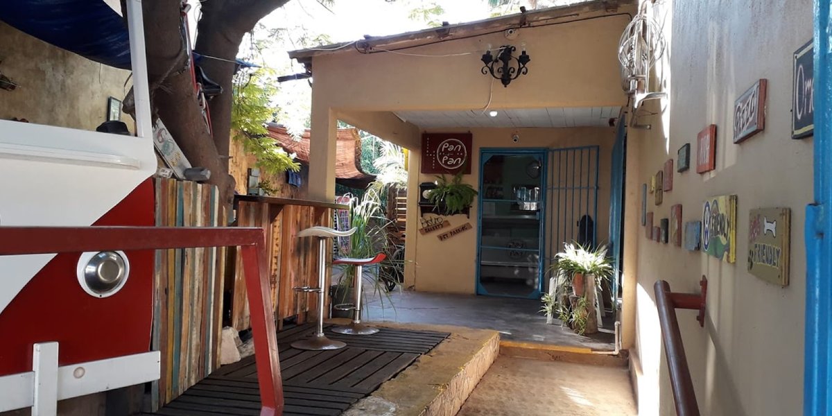 Outside of Pan Que Pan Bakery in Loreto, Baja California Sur