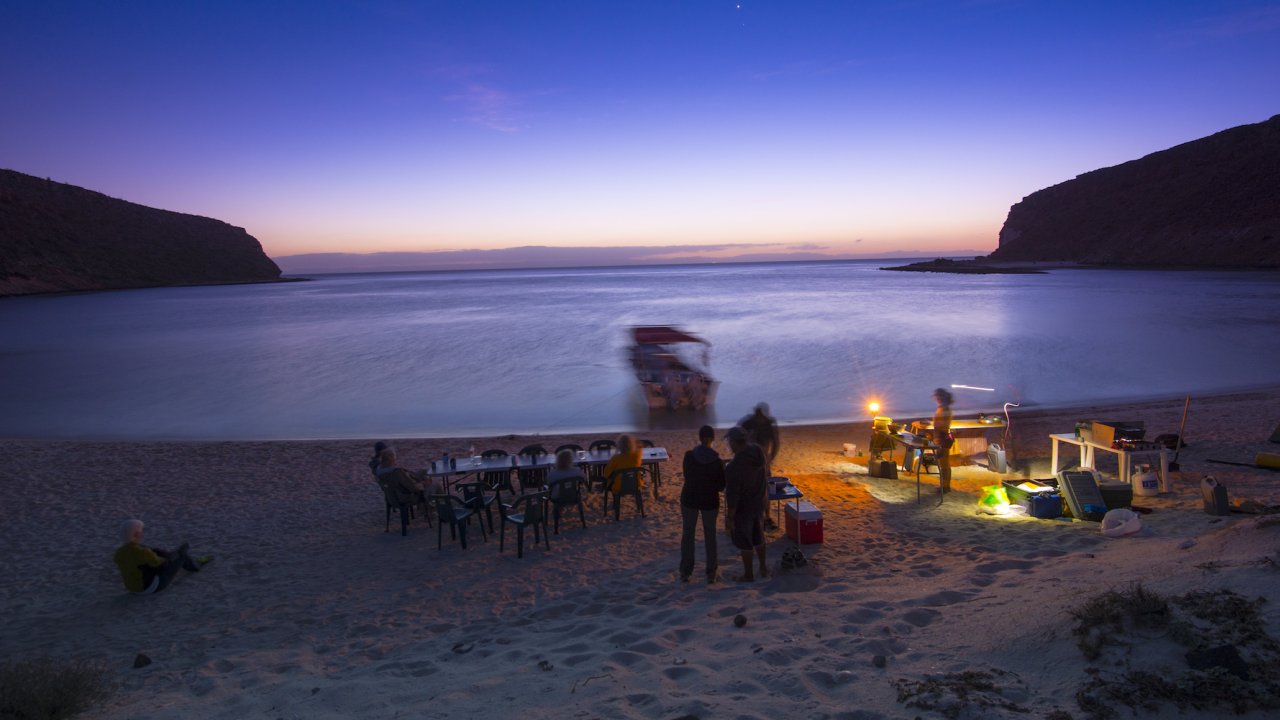 Blurred image of camping at dusk in La Paz
